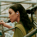 אוזניות אלחוטיות Bose QuietComfort Earbuds תמונת אווירה